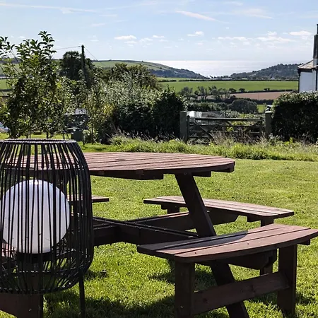 Apartment The Pasty - Lydcott Glamping Looe